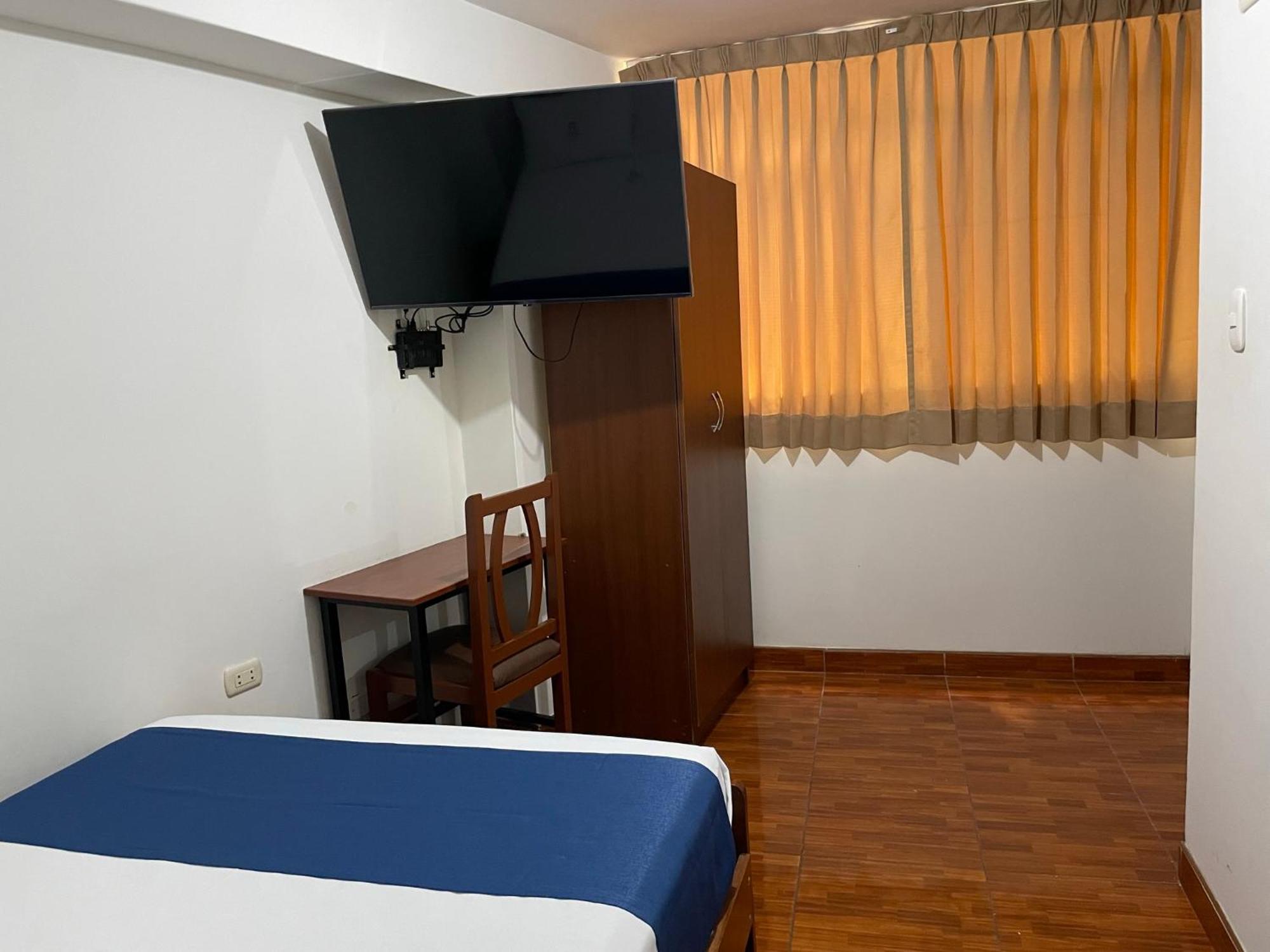 Hotel Italia I Chiclayo Zewnętrze zdjęcie